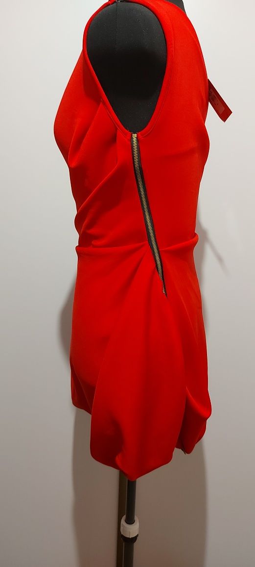 Sukienka czerwona mini drapowana