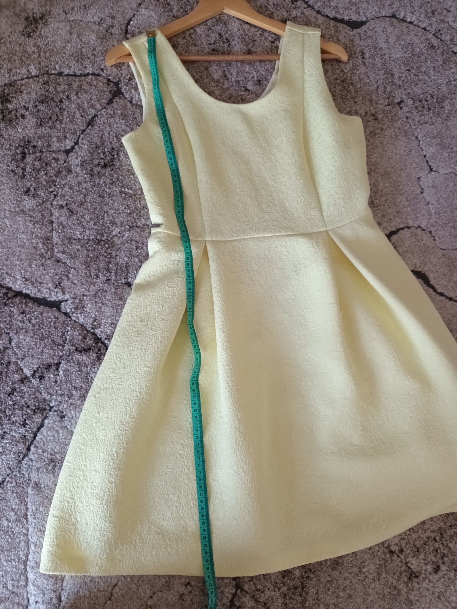 Sukienka cytrynowa Top Secret  r.40