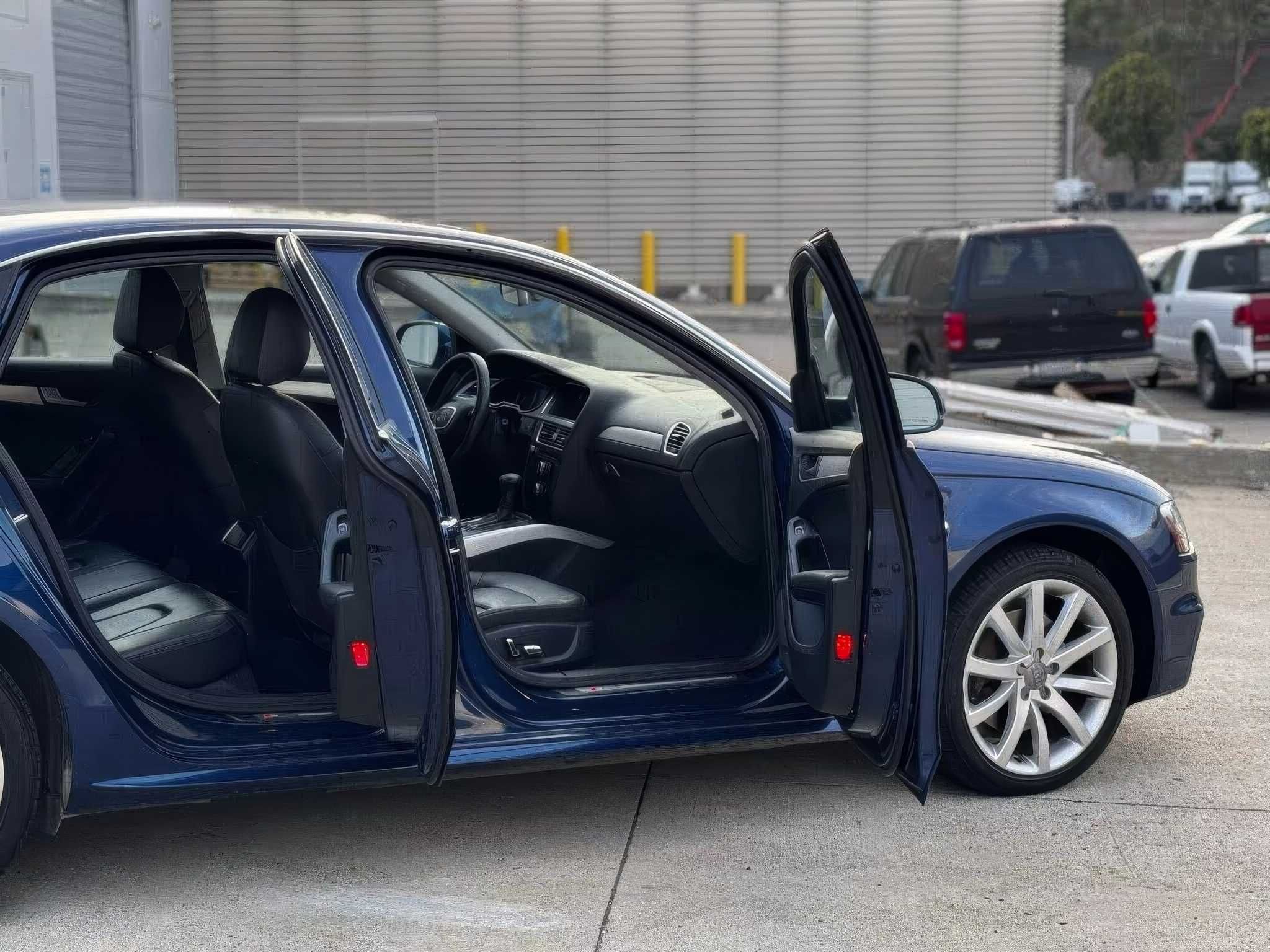 Audi A4     2014