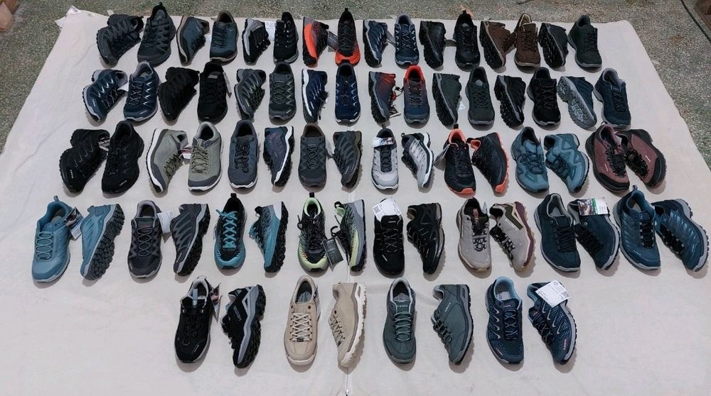 Lowa кросівки трекінгові сток оптом