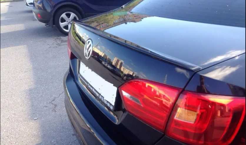 Спойлер чорний глянець VW Jetta 6 2012-2019 на багажник / ABS пластик