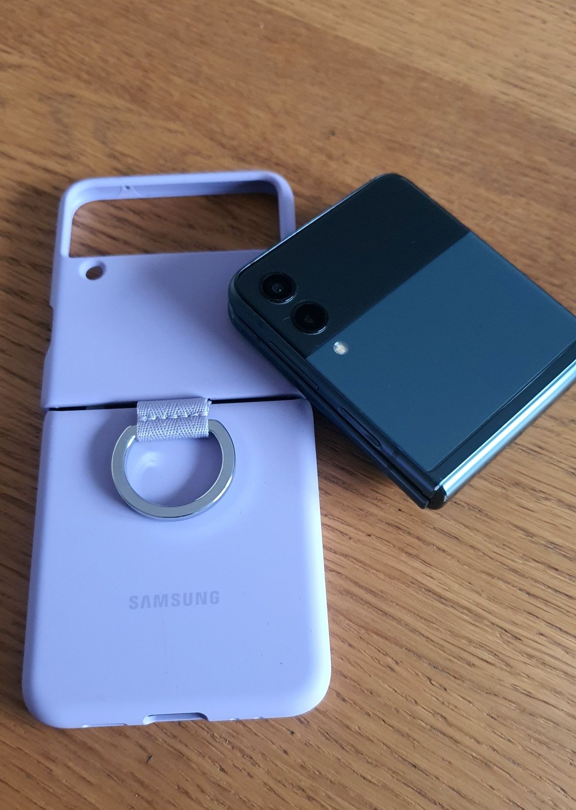 Telefon Samusung Galaxy Z Flip3 5G + etui