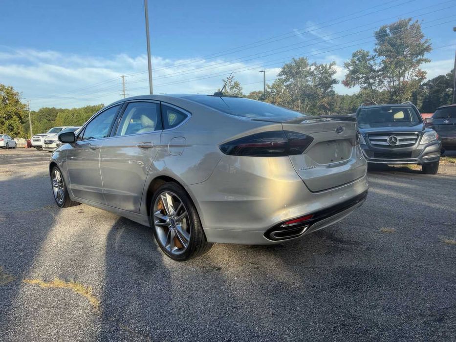 Ford Fusion Titanium      2016