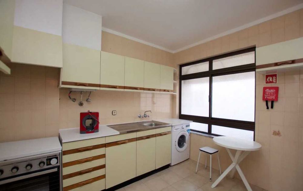 Armação de Pêra, T2 Frente á Praia dos Pescadores com Terraço Privado