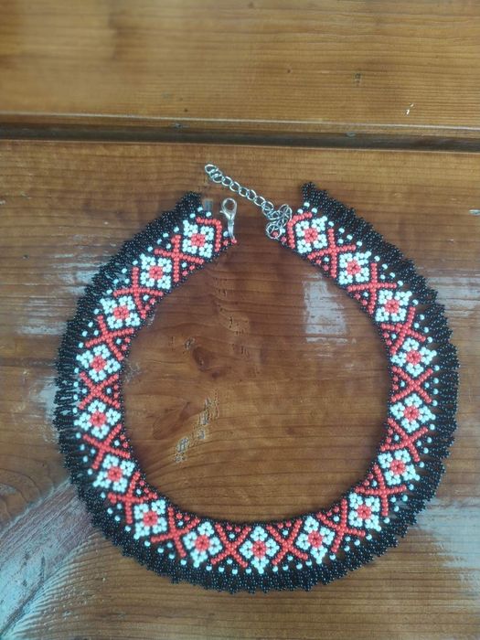 Силянки та прикраси з чеського бісеру