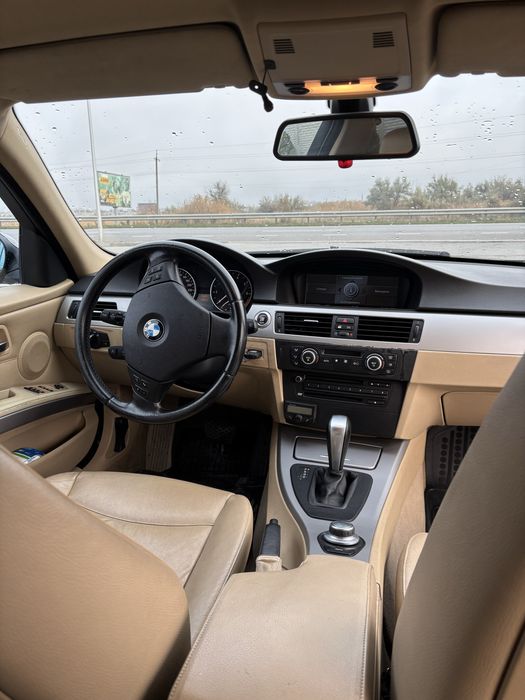 Продам BMW 3 E90 2007