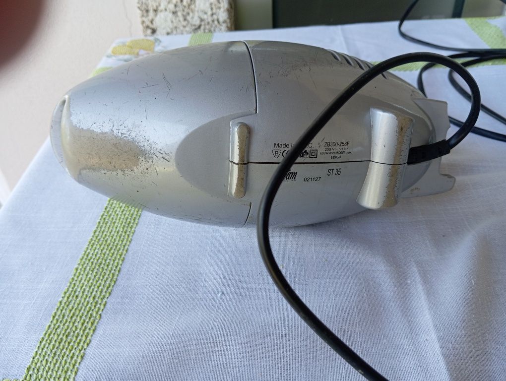 Aspirador de fio da marca Team