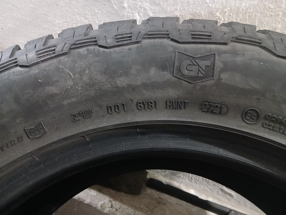 Шини 235/65R17 б/у