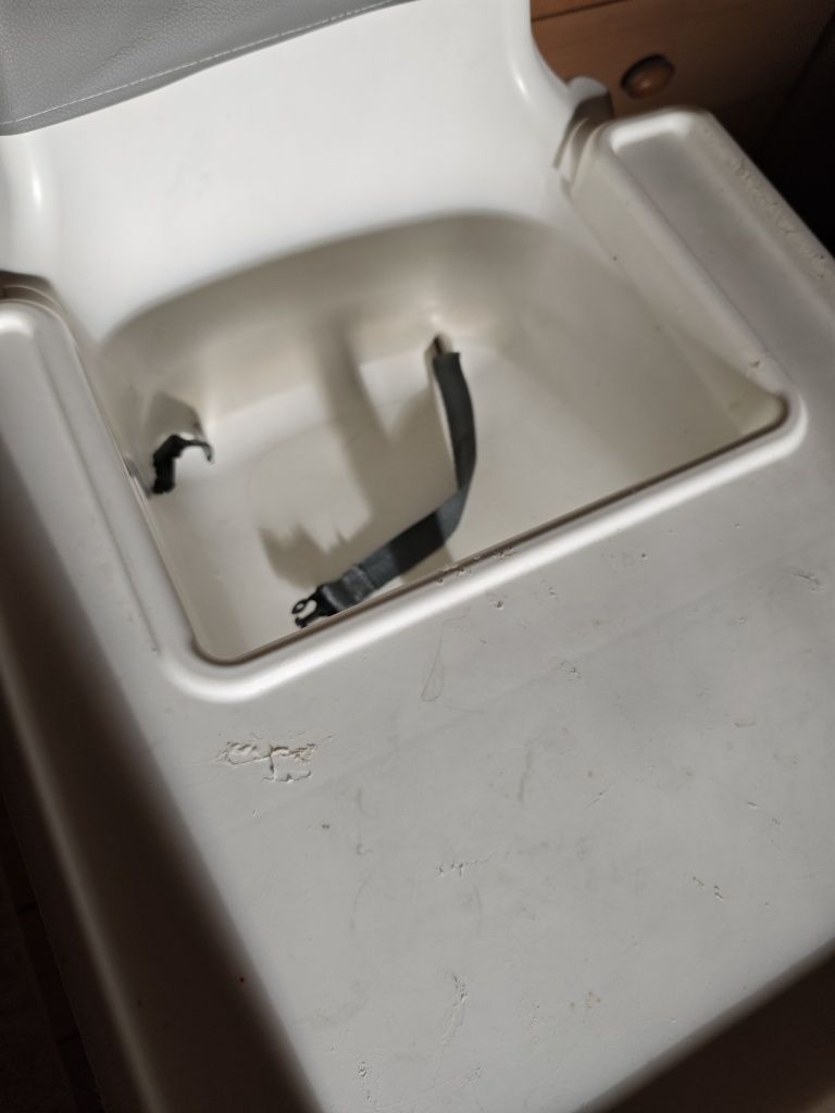 Krzesełko do karmienia Ikea Antilop z podnóżkiem z wyposażenie