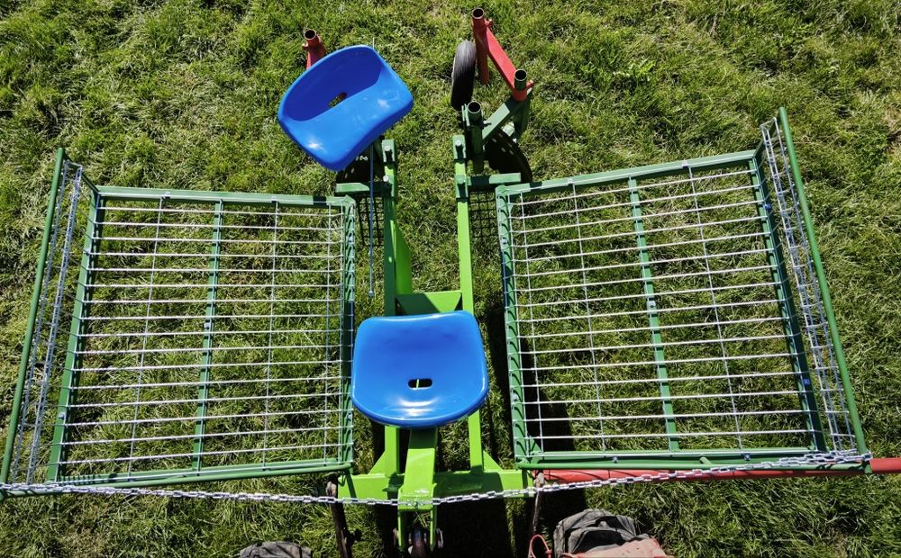 Wynajem sadzarki krzewów malin porzeczek sadownicza aronii bzu leszczy