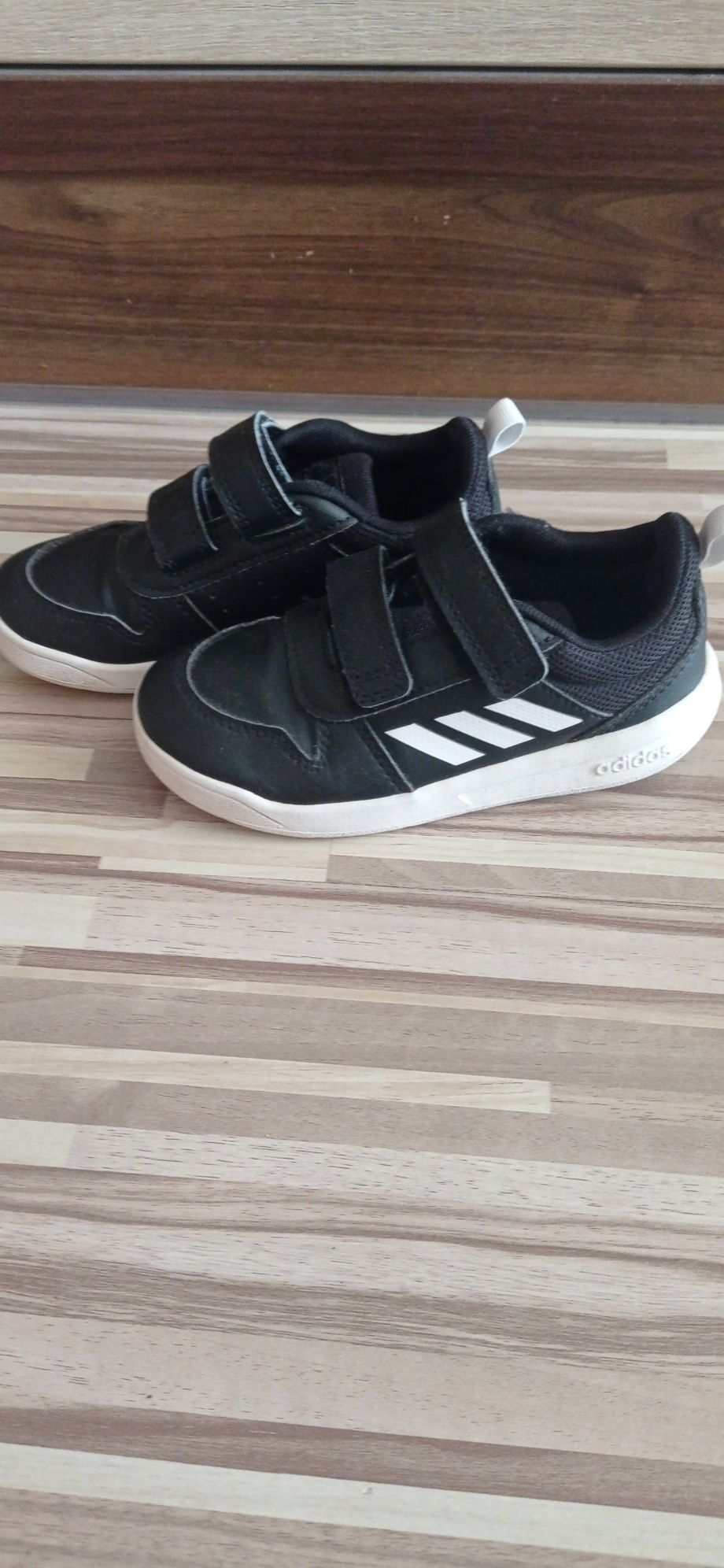 Adidasy Adidas rozmiar 27