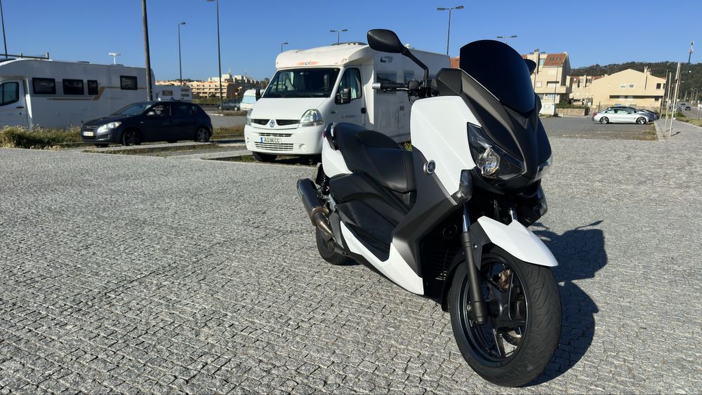 Yamaha XMax 125cc 2015 como nova