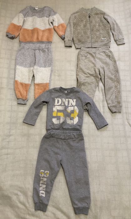 Пакет речей (11 шт.) для дівчинки віком 2-3 роки / новорічні светрики