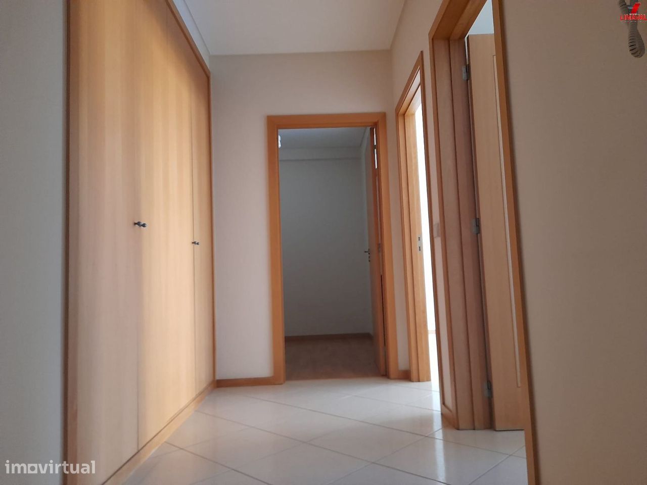 Apartamento, para venda, Vila Nova de Gaia - Mafamude e Vilar do Pa...