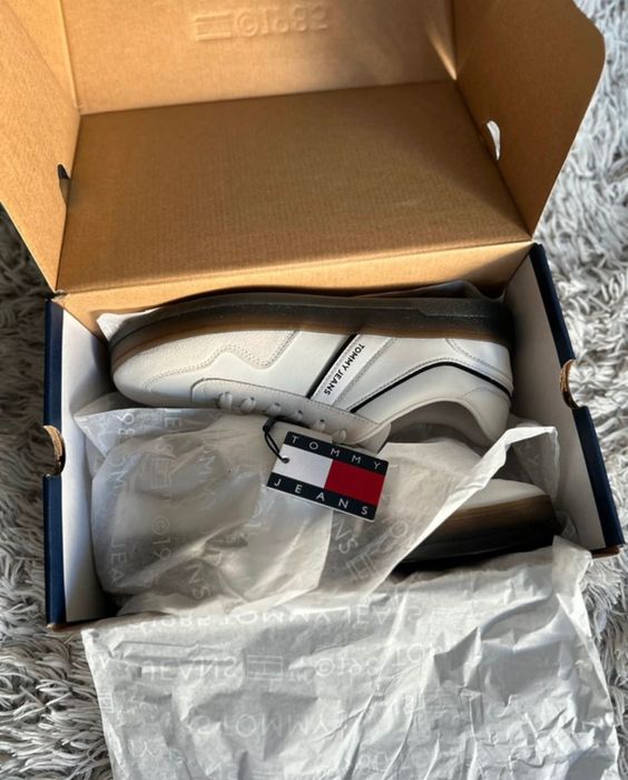 Sapatilhas Tommy Hilfiger 42