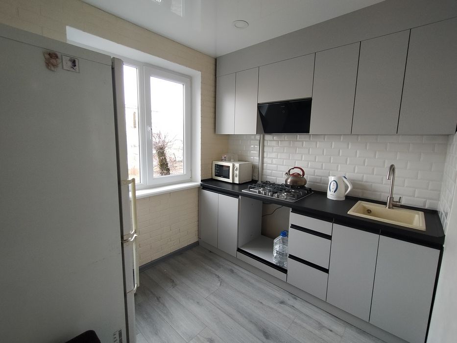 Сдам 3 комнатную квартиру в районе пед Универа ул.Виталия Матусевича