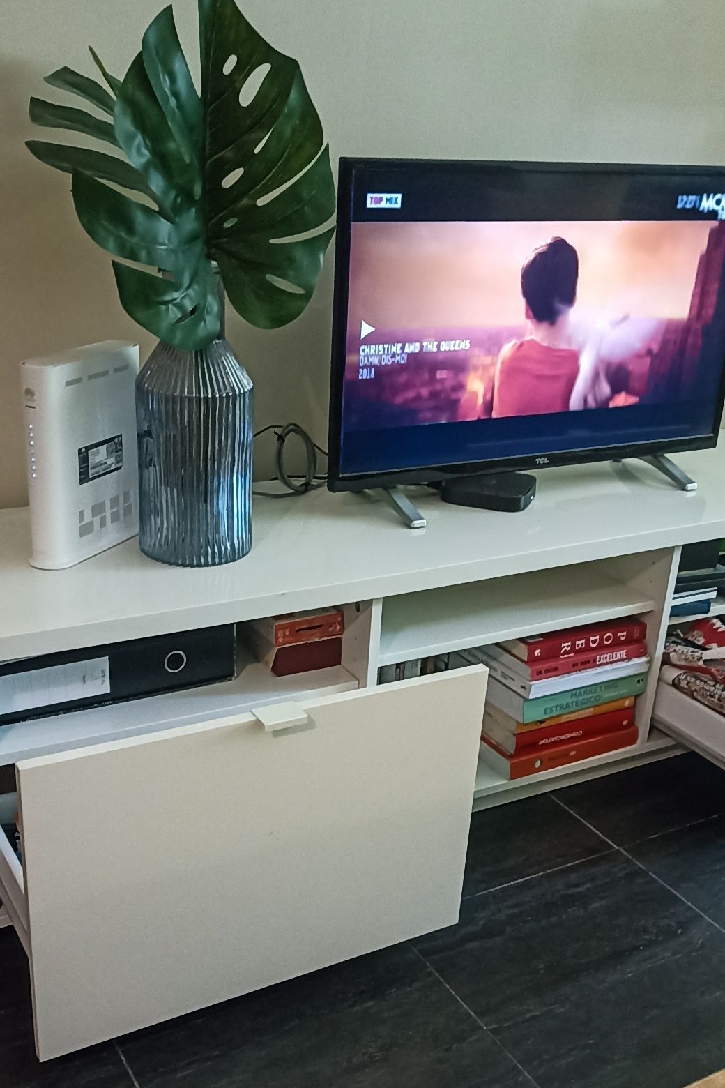 Móvel de TV IKEA Byas