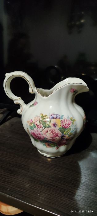 Антикварный кувшин Стафордшир Англия