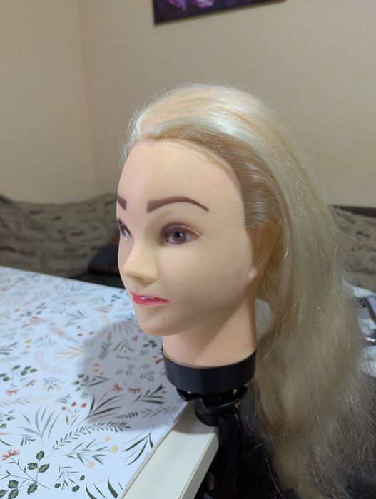 Навчальний манекен для перукарських робіт