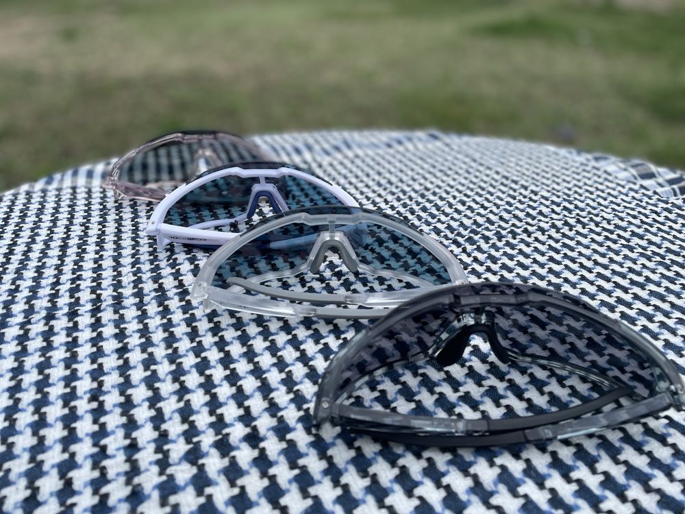Продам фірмові, якісні фотохромні окуляри ROCKBROS. Нові.
