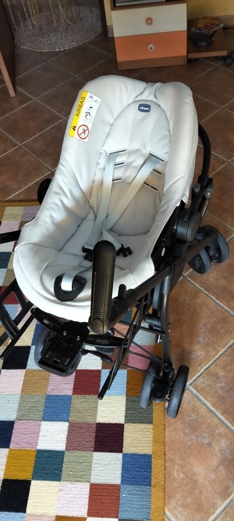 Carrinho de bebé Trio Chicco