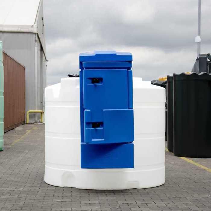 Zbiornik do ADBLUE ze skrzynią dystrybucyjną 2500 litrów + Licznik k24