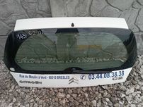 Szyba tylna klapa bagażnika Citroen C2