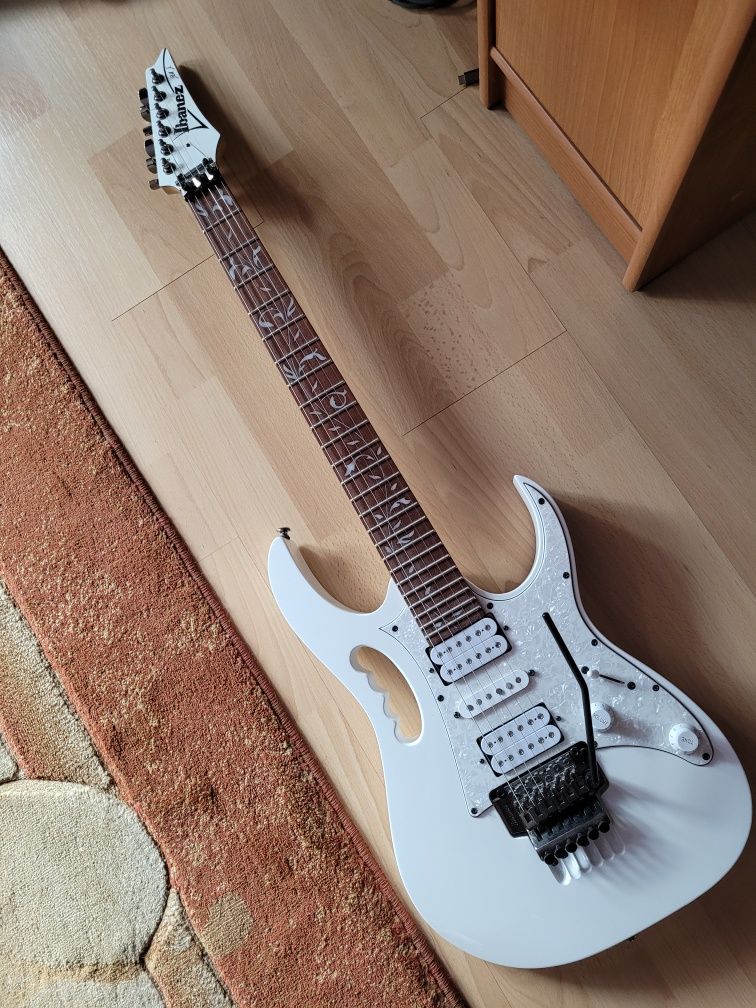 Gitara elektryczna Ibanez Jem Jr (Steve Vai sygnatura)