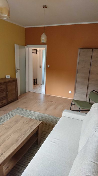 Wynajmę pokój (18m2) w 3-pokojowym mieszkaniu Wrocław Krzyki Tarnogaj