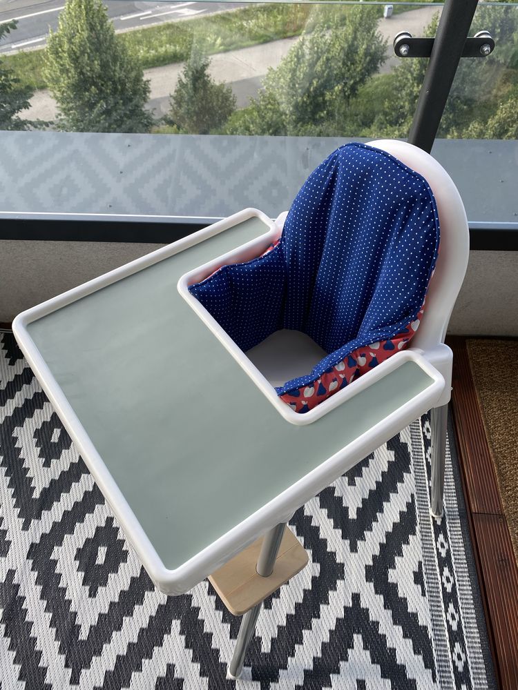 Antilop krzesełko Ikea z podnóżkiem i matą