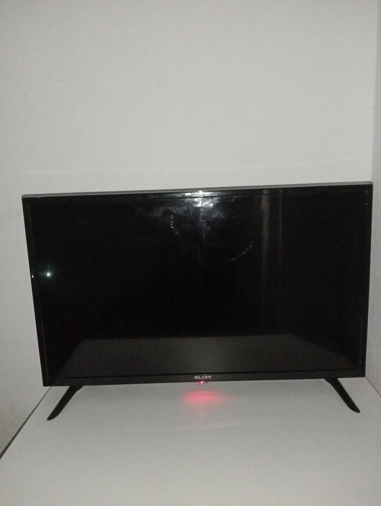 TV silver 32 polegadas