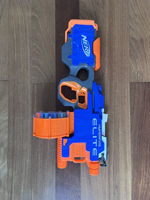 Nerf Hyperfire com carregador
