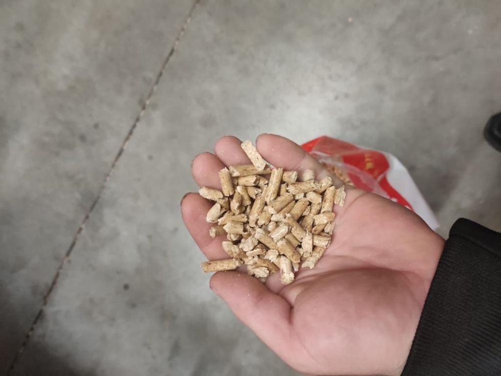 Pellet A1 6mm dosteny od ręki