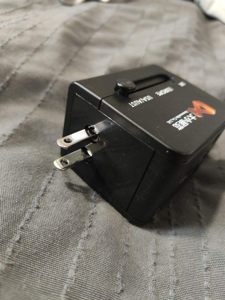 Adapter podróżny USB azja Europa USA Afryka napięcie 100-240V