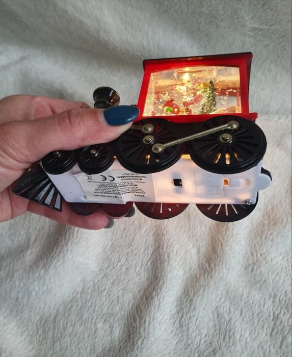 ozdoba świąteczna led świecąca ciuchcia lokomotywa pociąg mikołaj kula