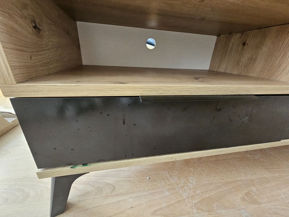 Szafka pod telewizor RTV