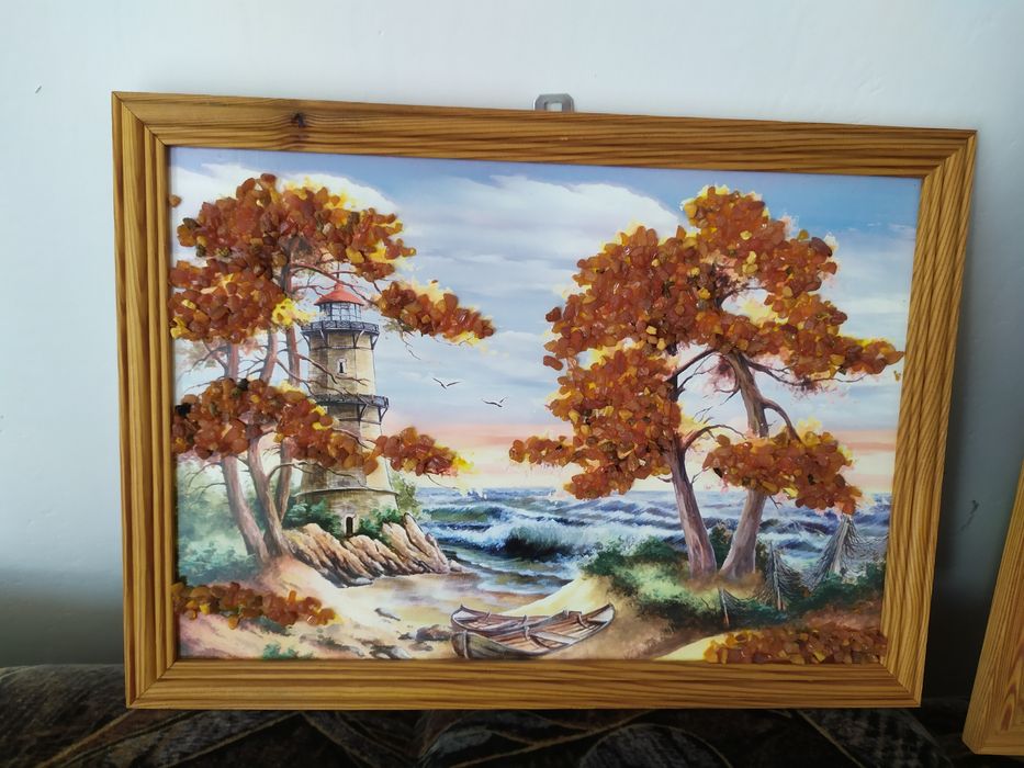 Obraz z bursztynami, z bursztynem ładne kolory wymiary 33x 24 cm