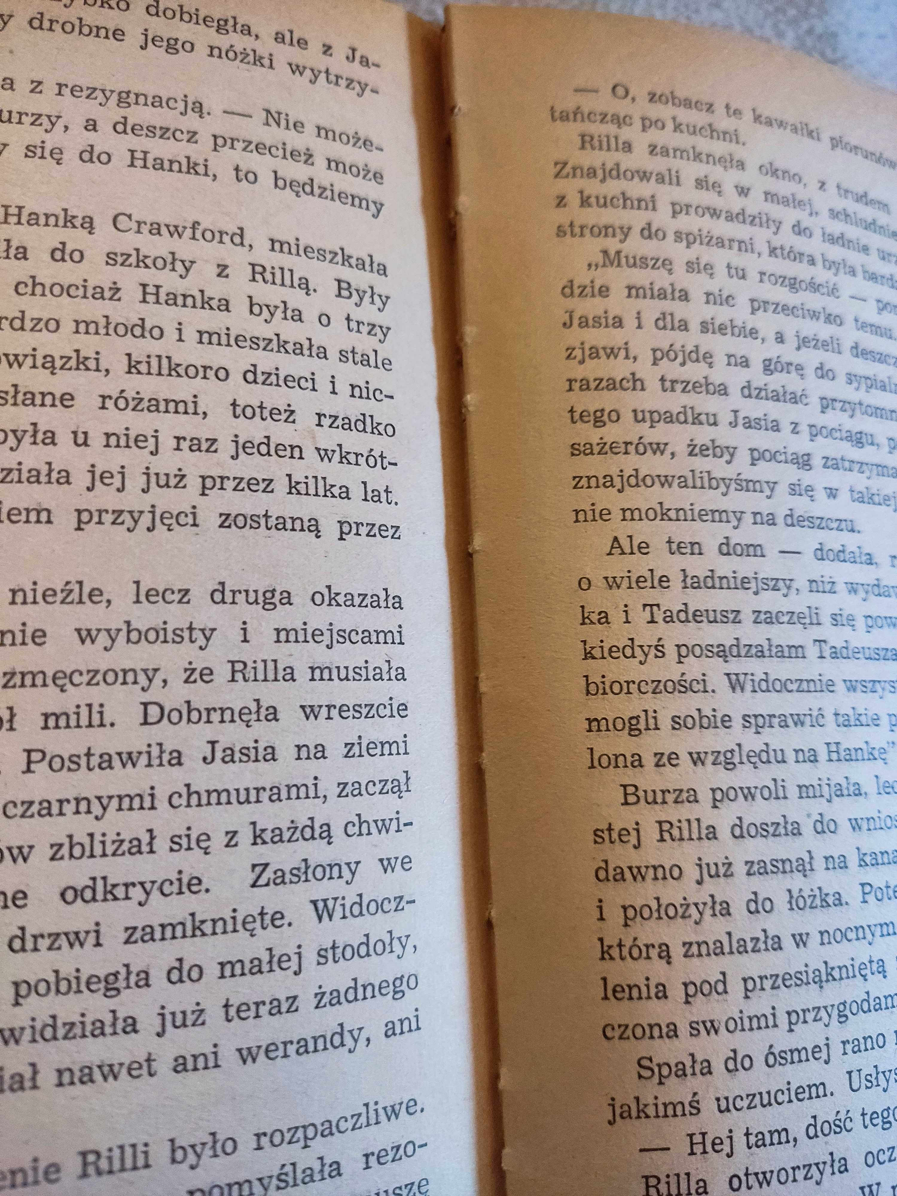 L.M.Montgomery - Dolina tęczy - Rilla ze złotego brzegu