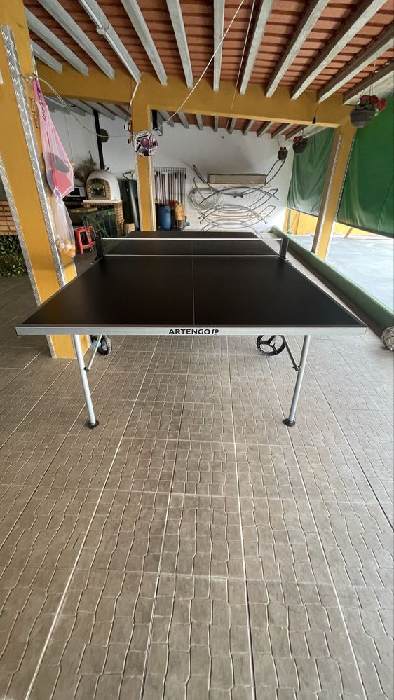 Mesa ping pong usada uma unica vez