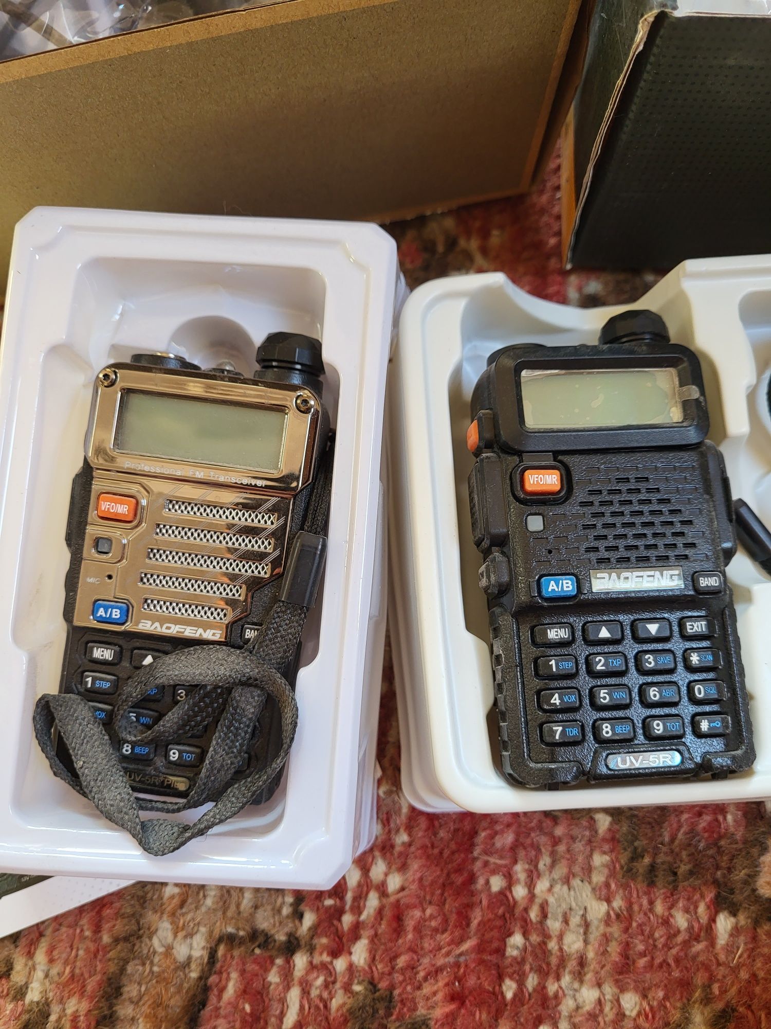 Dwa radia Boafneng UV-5R