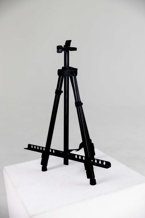 Мольберт портативний  тринога  складний  металевий з регулюванням