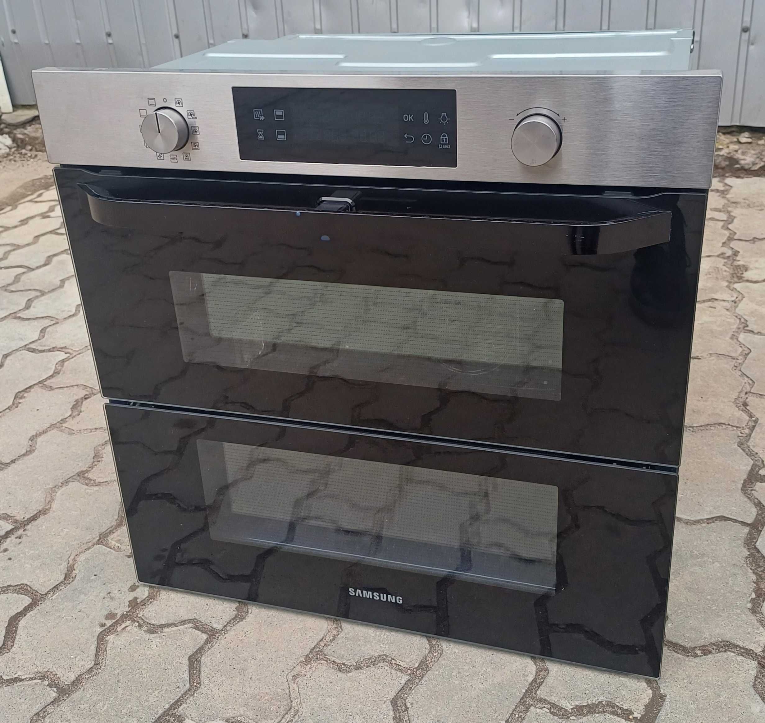 Топ духовка електрична DUAL COOK Samsung NV75N5622RT піроліз 75л