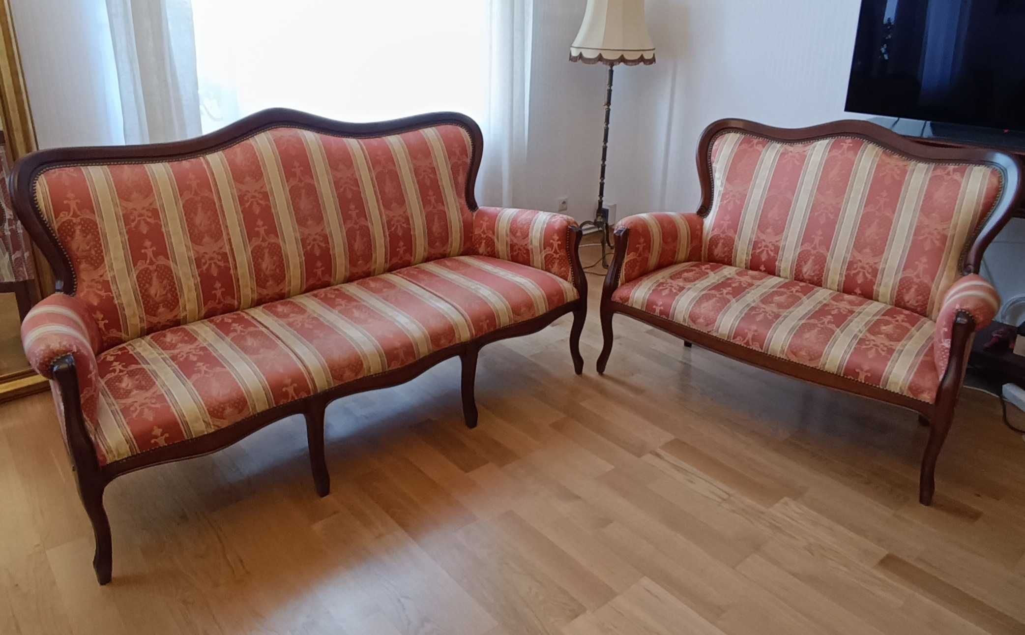 Piękny komplet dwóch sof w stylu ludwikowskim.