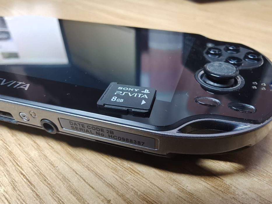 PlayStation PS Vita em caixa