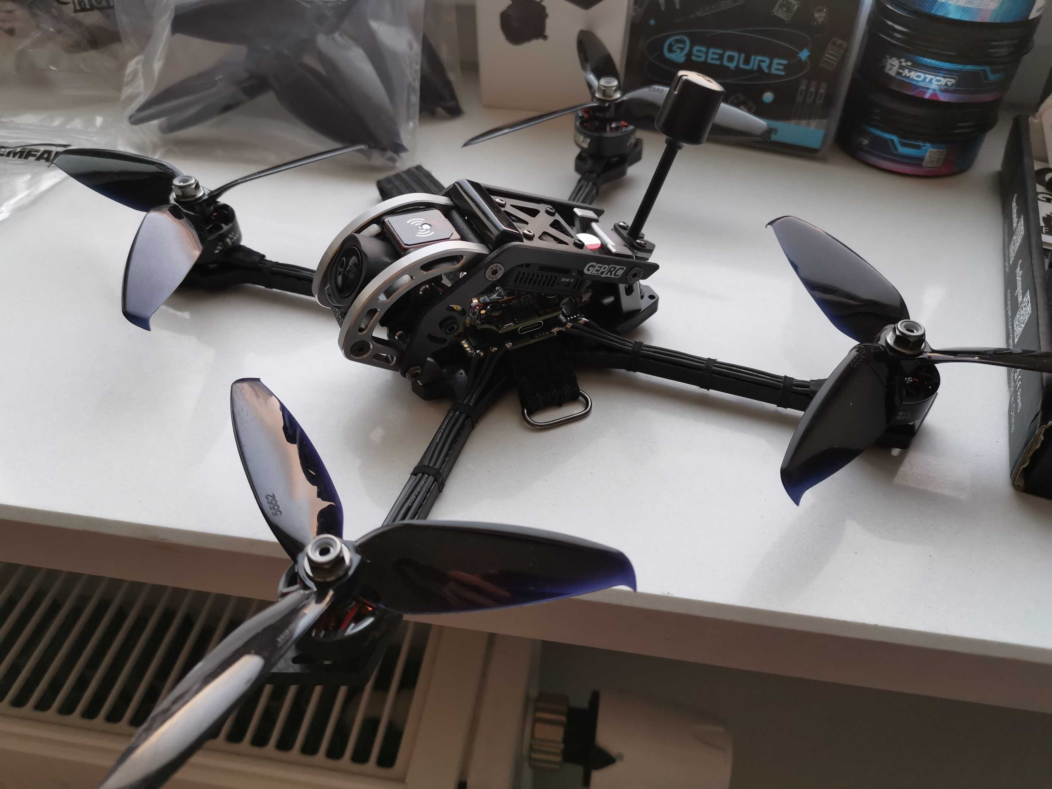 Dron GePRC T5 5.5" 6s DJI o4 PRO "Wydział Pościgowy" V-Max 200Km/h ++
