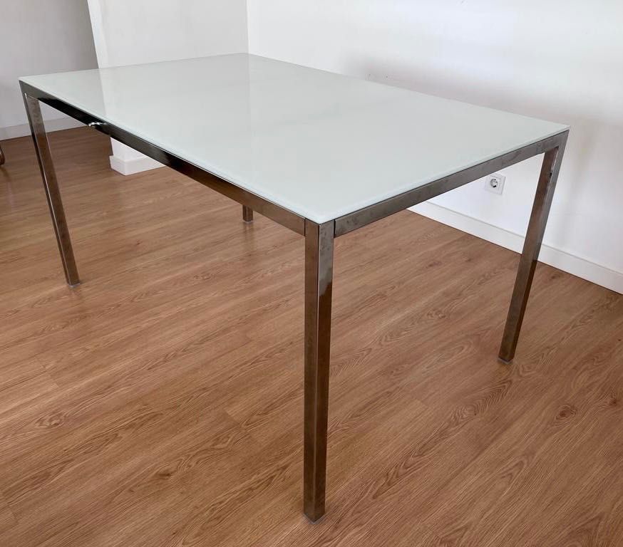 Mesa tampo vidro + 4 cadeiras IKEA