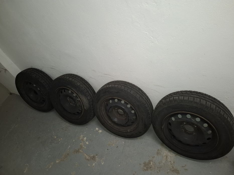 Koła z oponami letnimi Viking 165/70/14