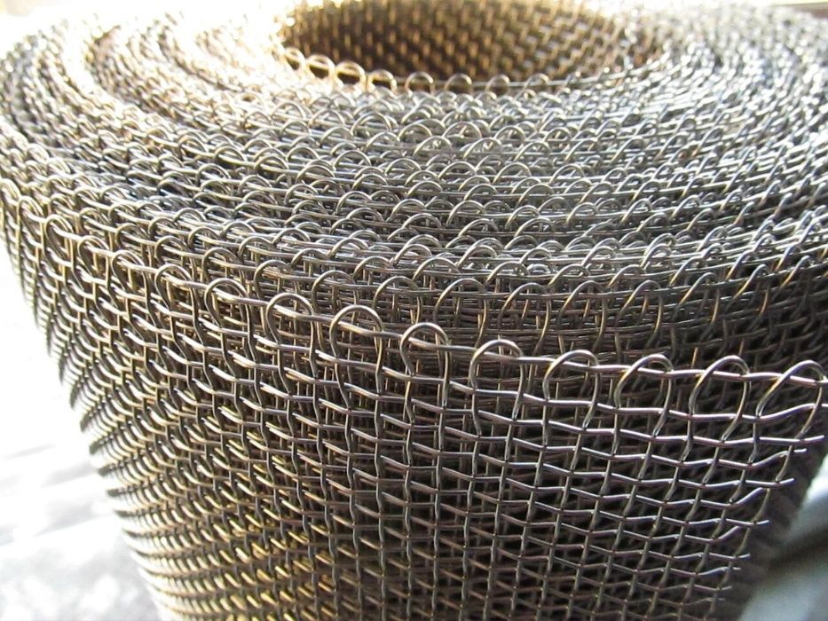 Сетка плетенная с нежавеющей проволки тканная продаю