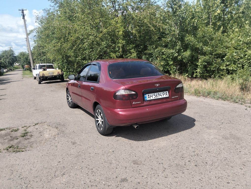 Авто Daewo Lanos 1.5