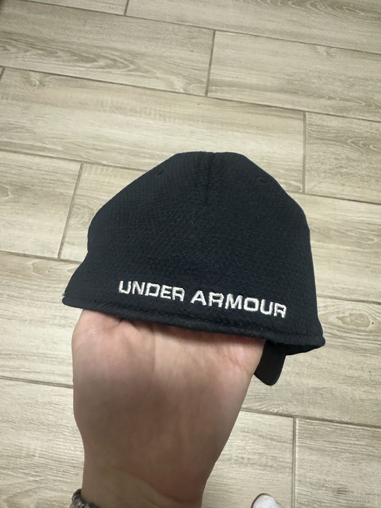 Кепка under armour